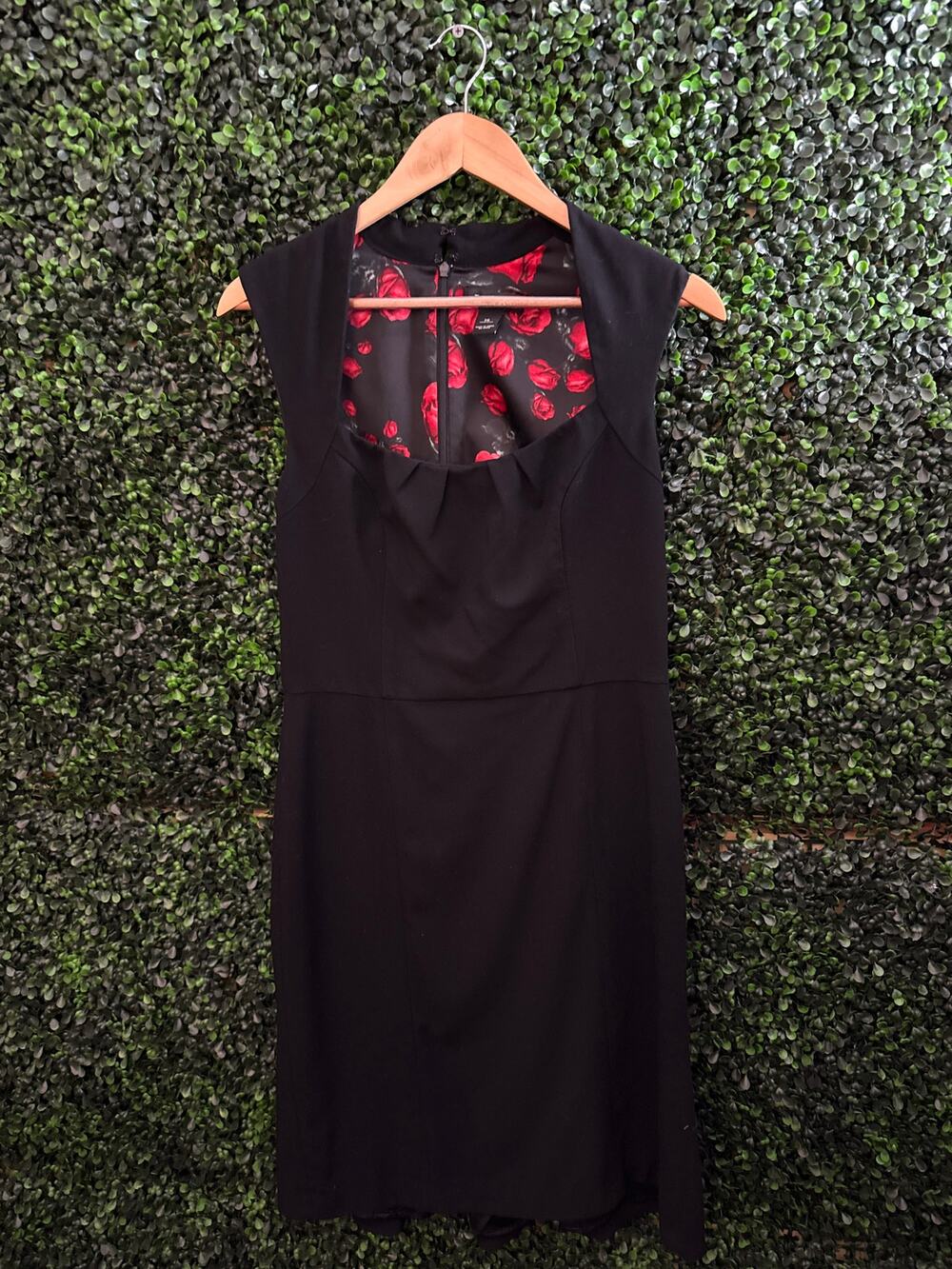 White House Black Market, Black Dress, women’s size 10